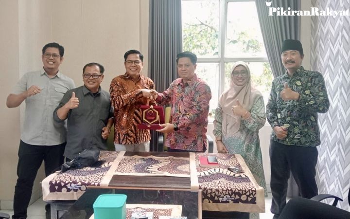 CDC UIN Malang Terima Kunjungan UIN Imam Bonjol, Bahas Penguatan Tracer Study dan Layanan Karier