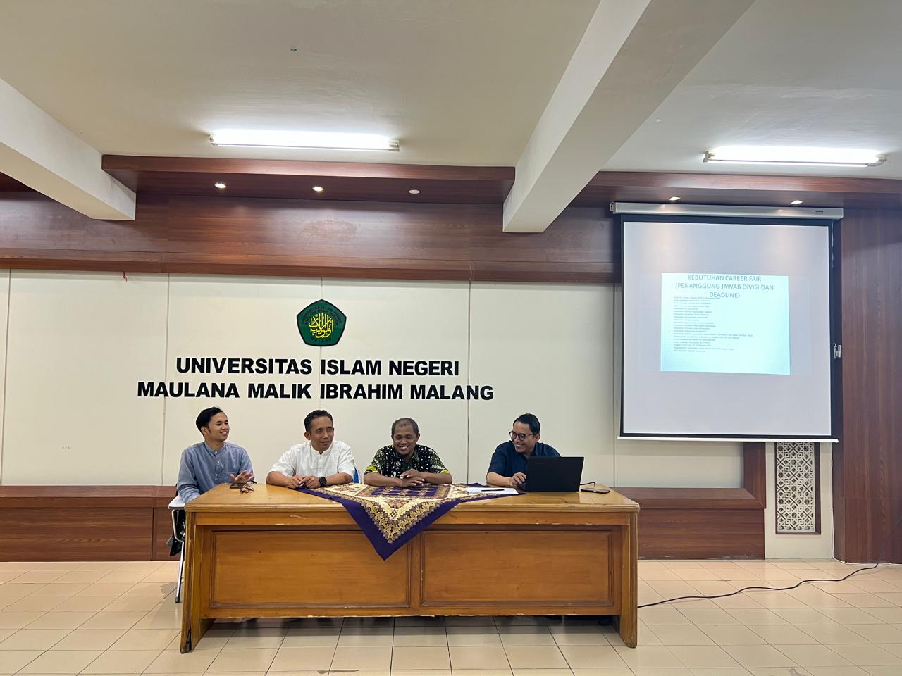 CDC Ajak Mahasiswa Volunteer Terlibat Aktif dalam Career Fair